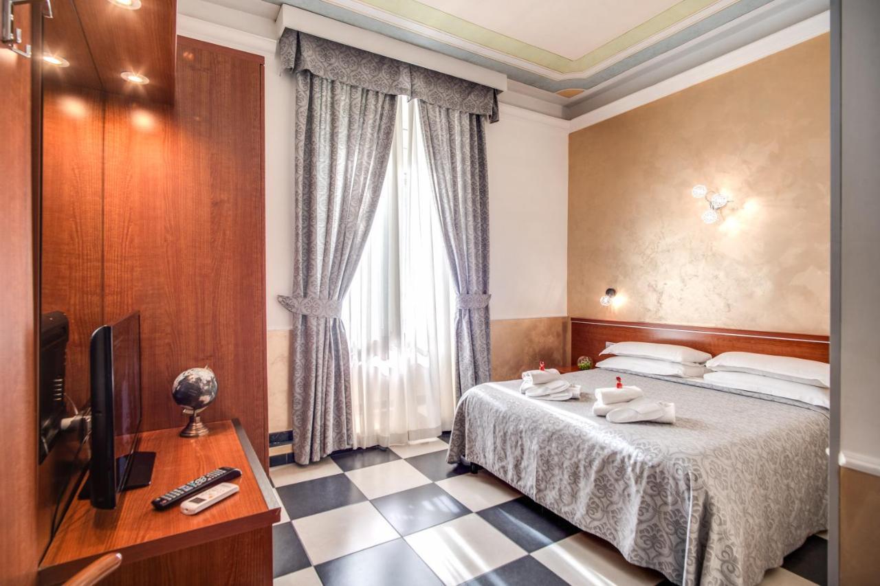 ホテル セントロ カヴール ローマ エクステリア 写真